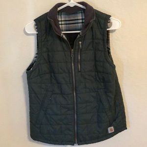 Reversible green Carhartt quilted vest size small.